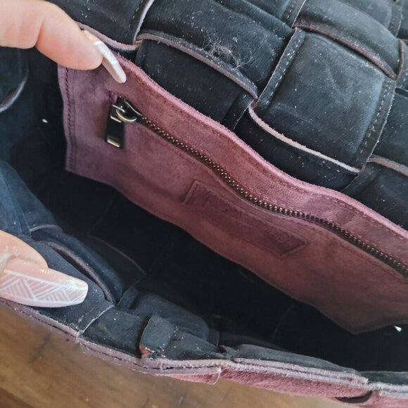 Viola Castellani Bordo R5080C-SC34 Woven Suede Crossbody Bag - Picture 7 of 9